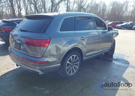 2017 Audi Q7 3.0T Premium из США, поврежденный, VIN WA1VAAF79HD034594